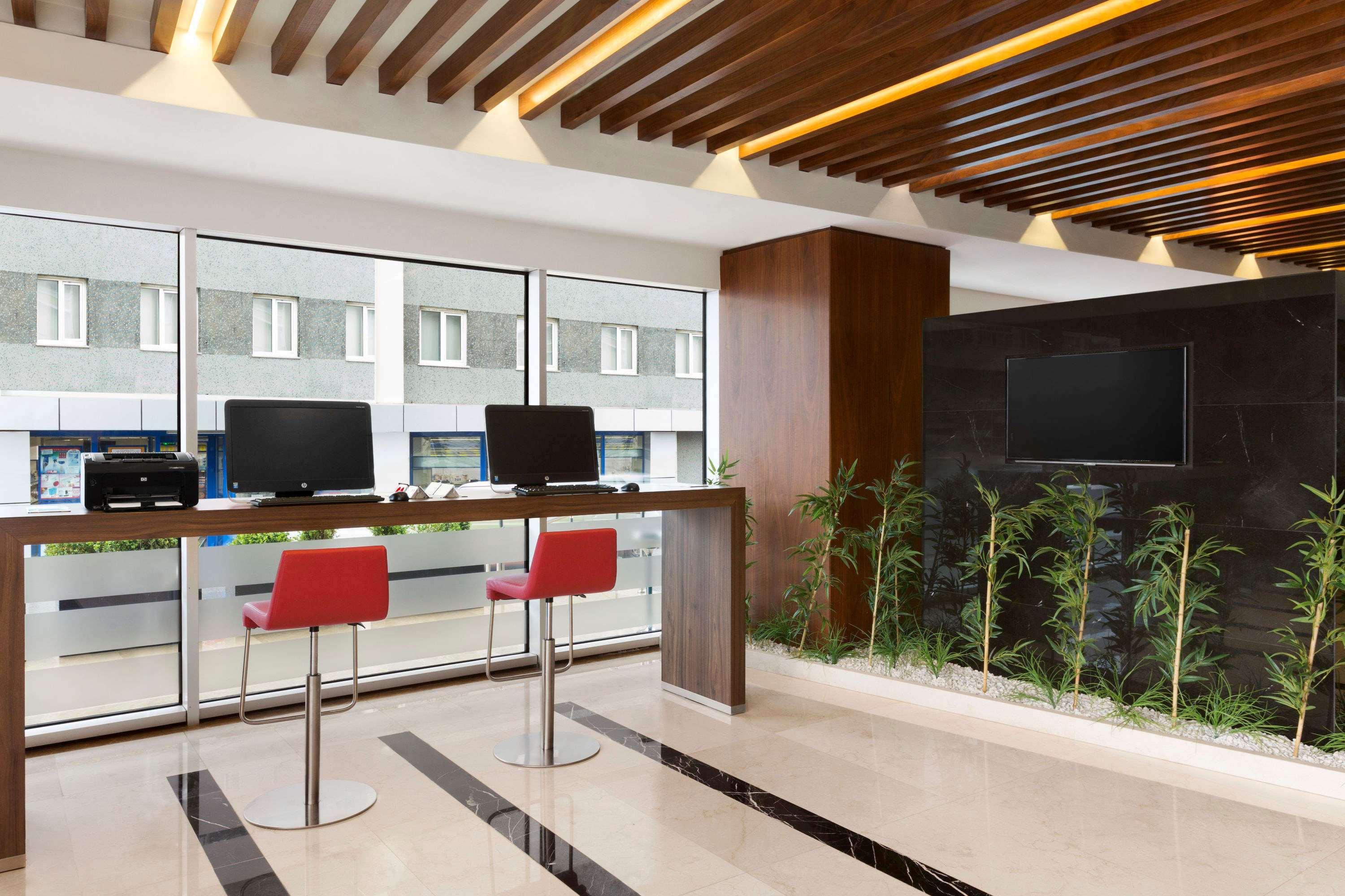 Ramada Encore Istanbul Kartal Zewnętrze zdjęcie