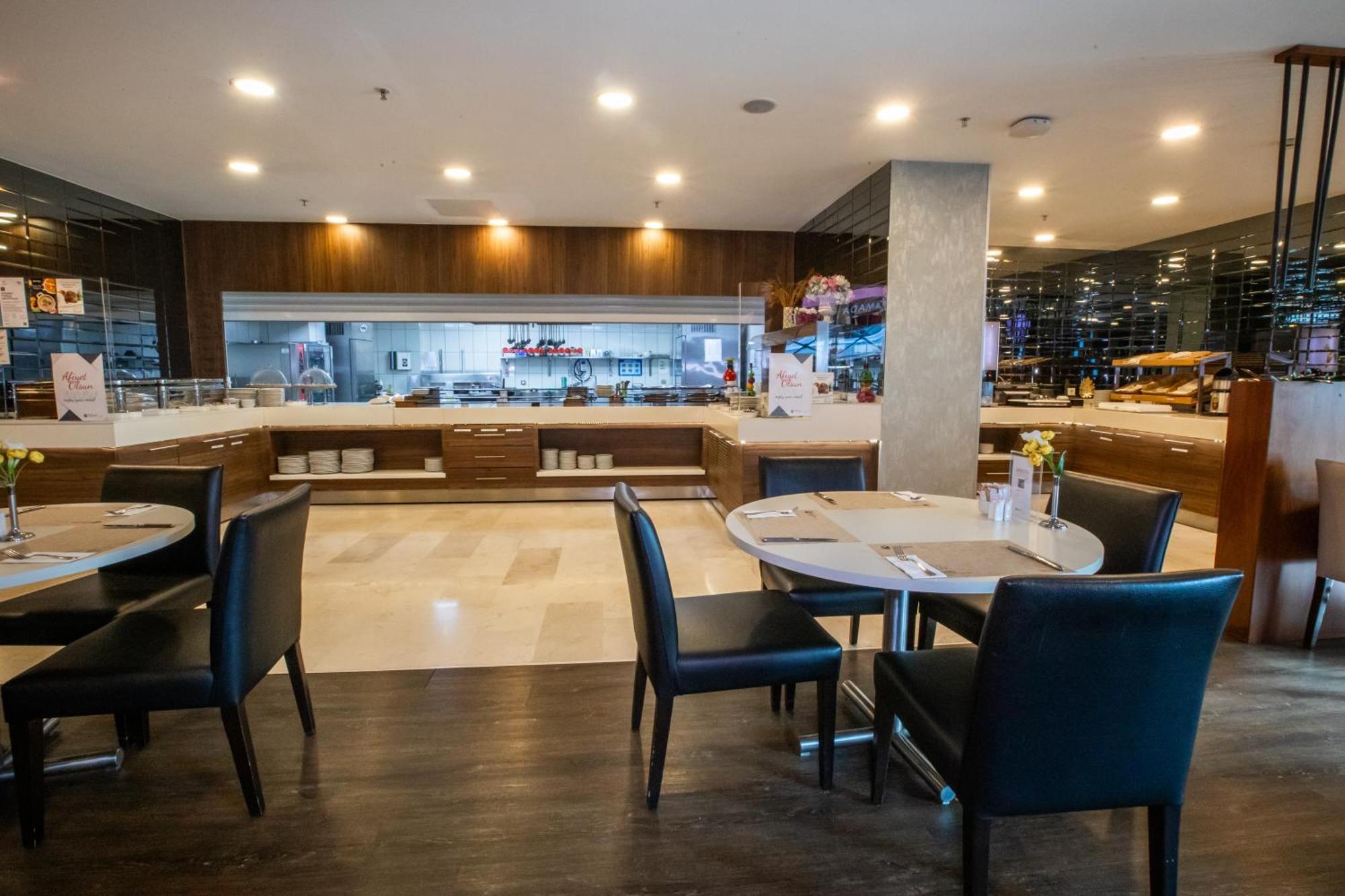 Ramada Encore Istanbul Kartal Zewnętrze zdjęcie