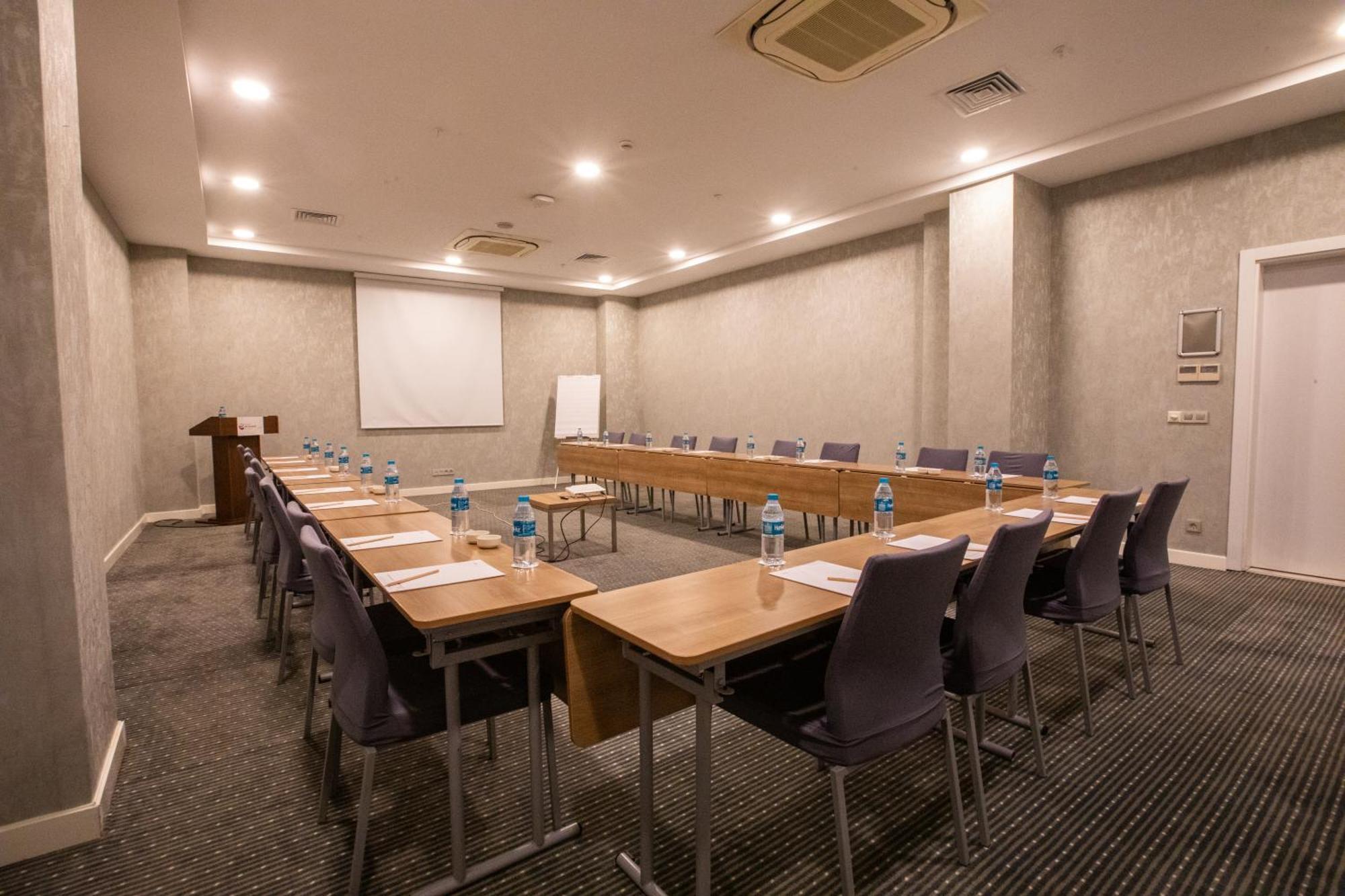 Ramada Encore Istanbul Kartal Zewnętrze zdjęcie