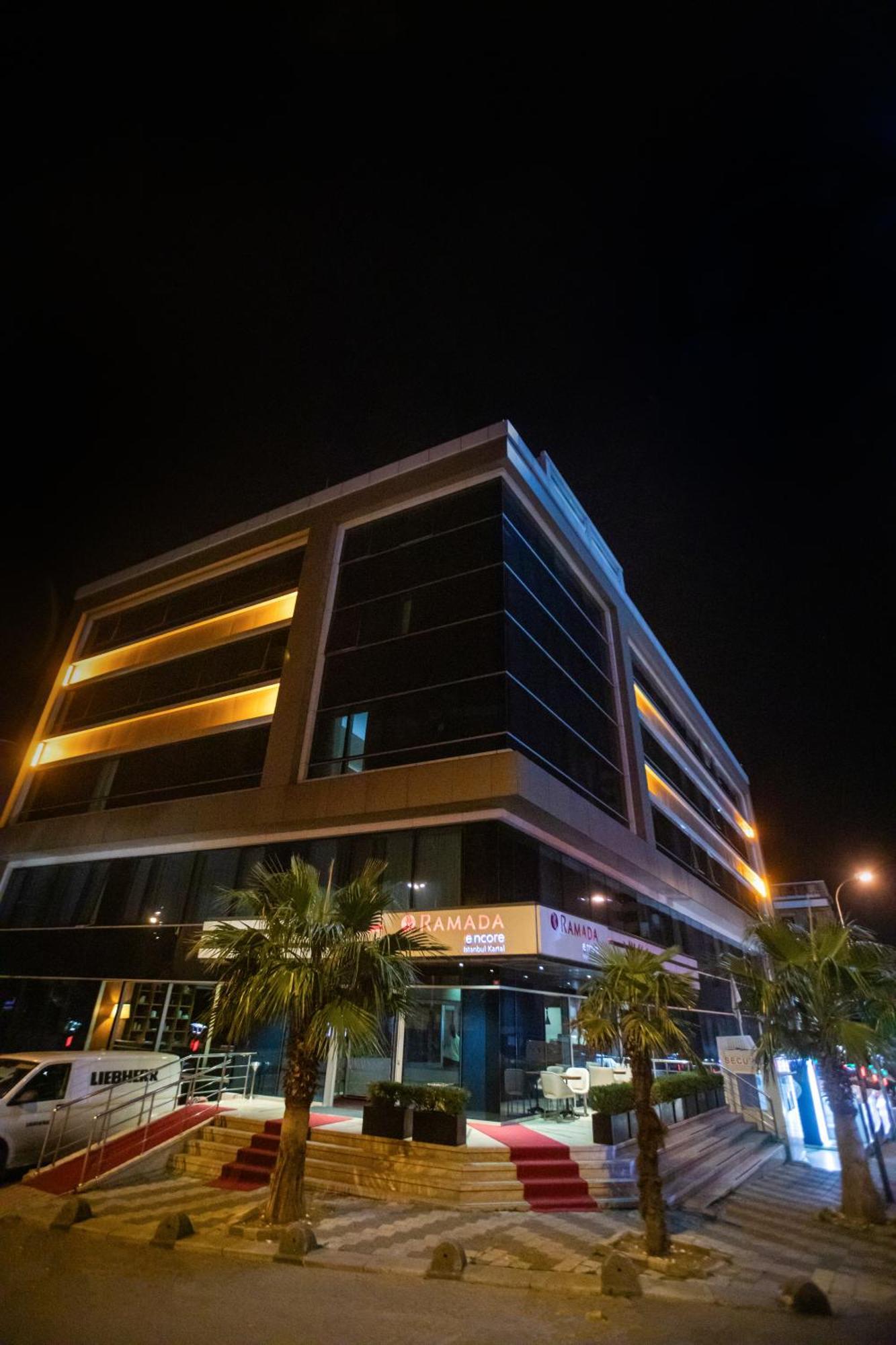 Ramada Encore Istanbul Kartal Zewnętrze zdjęcie