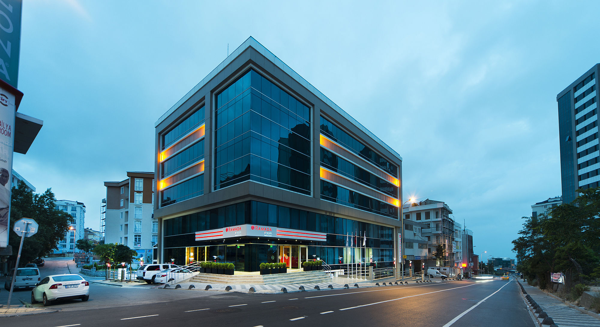 Ramada Encore Istanbul Kartal Zewnętrze zdjęcie